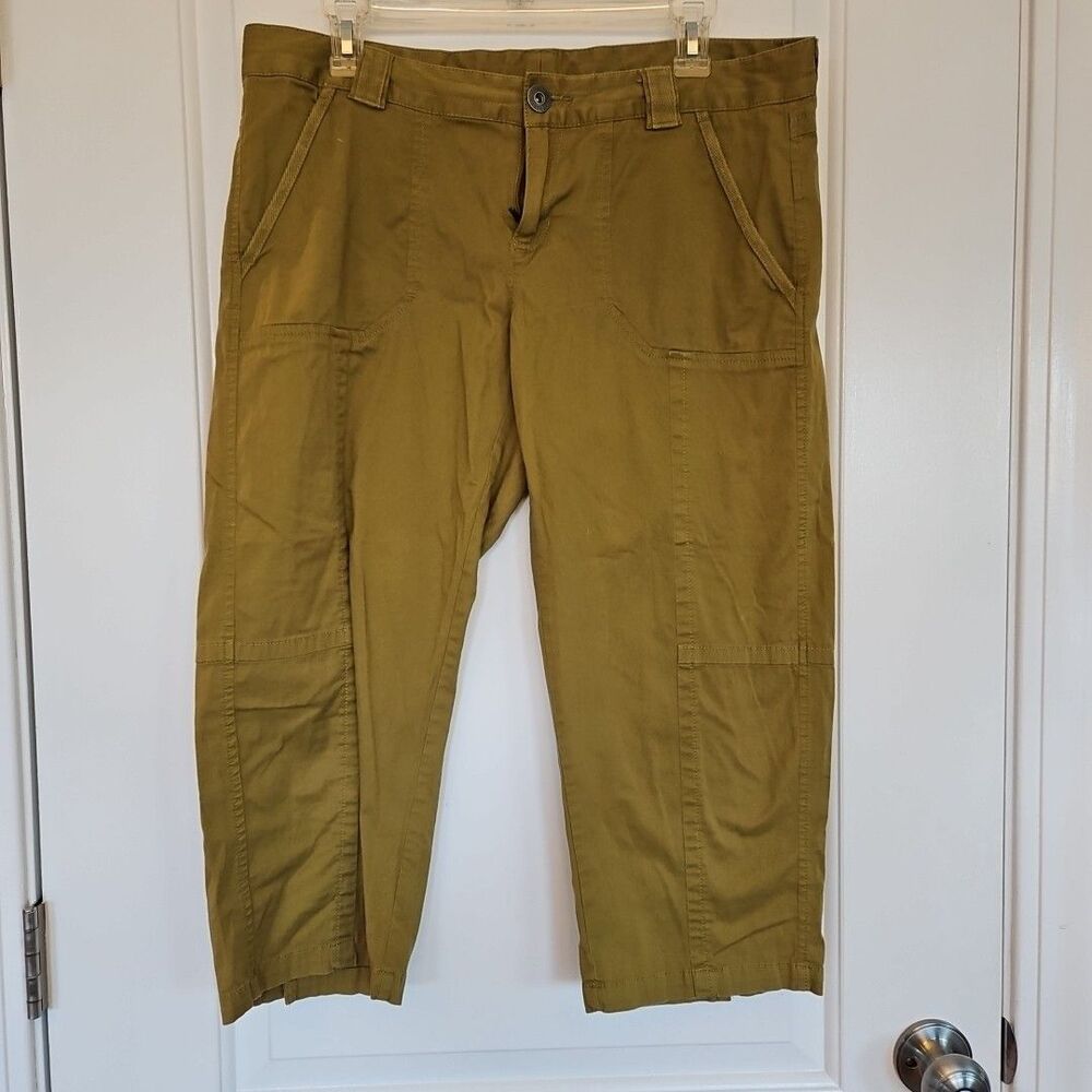 Athleta Hillcrest Capri Pant Moss Green  Drawstring Pockets Women’s‎ Size 10